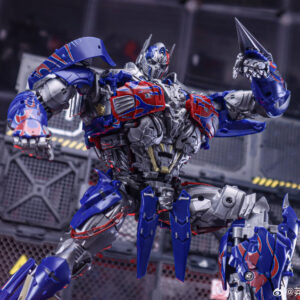 Alien Attack Toys AAT-02 King of Kavaliers "Optimus Prime"