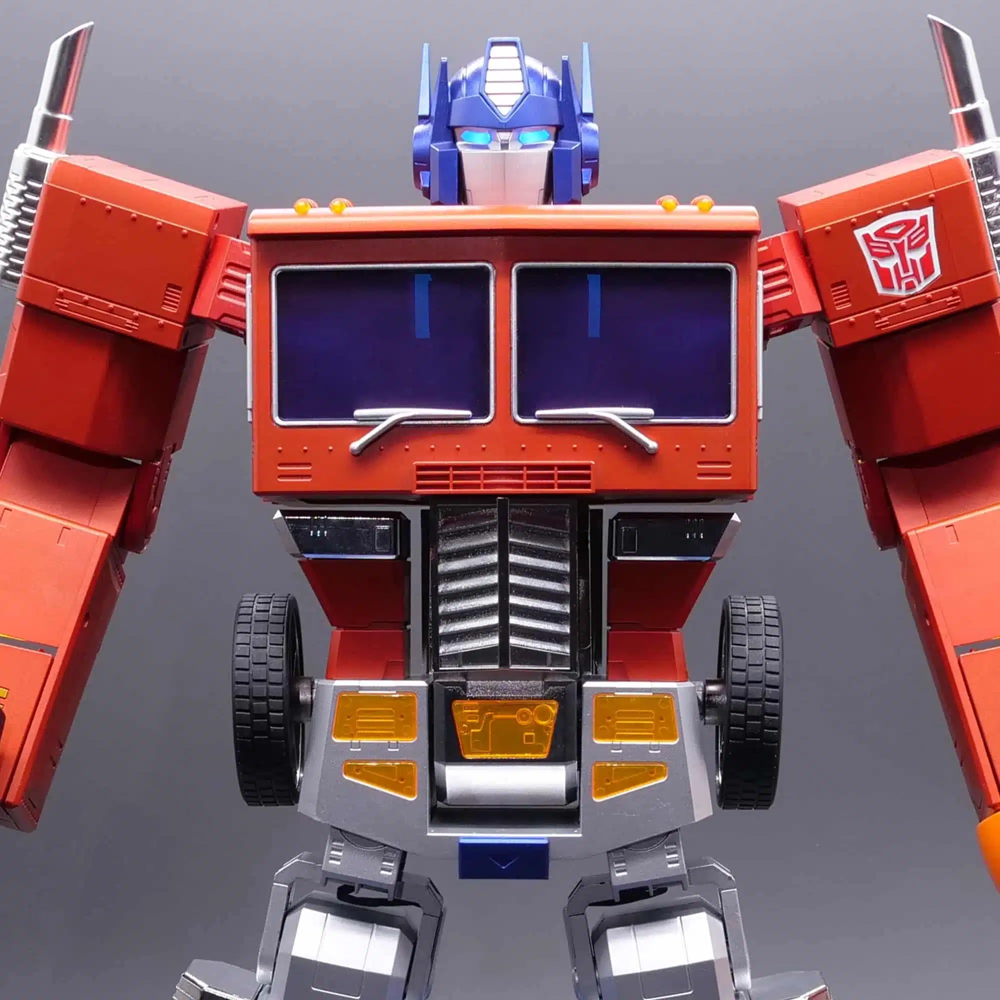 Transformers X Robosen - Optimus Prime - G1 Flagship Series